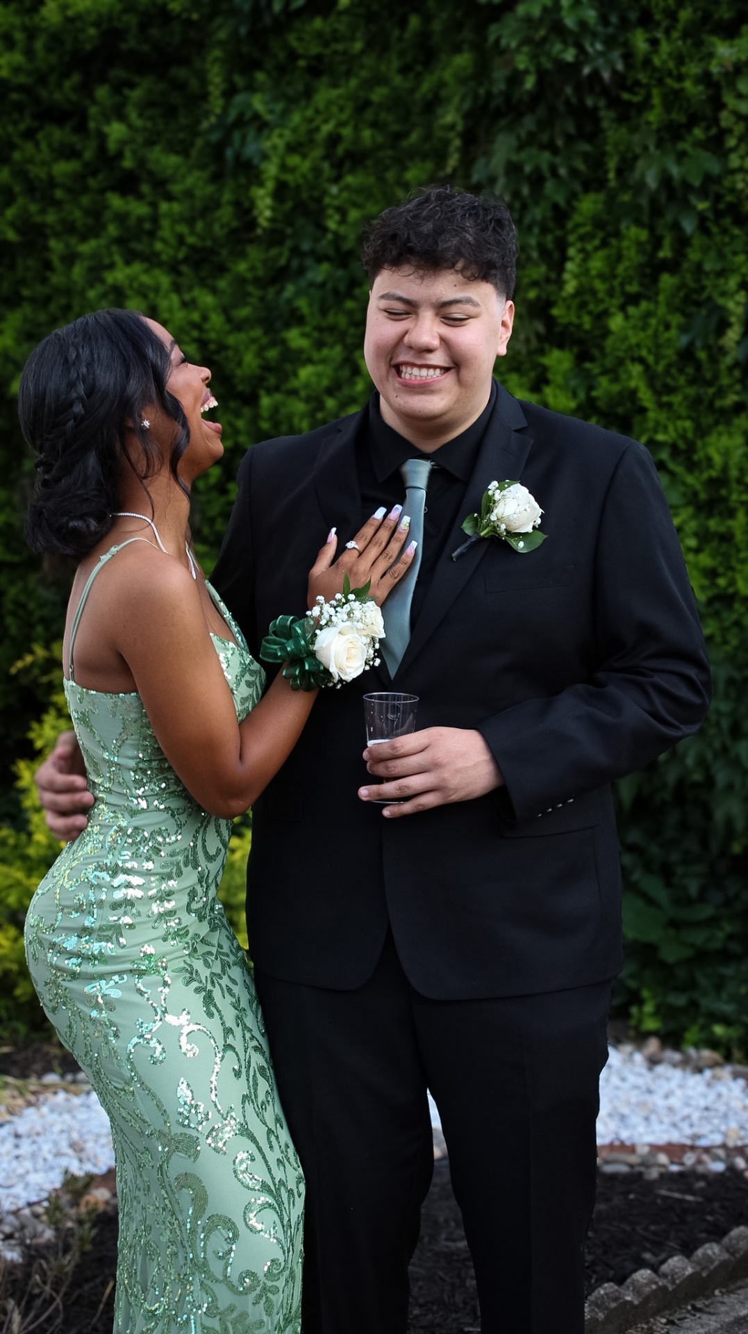 Cinematic prom moment by Inelly Diaz Photography